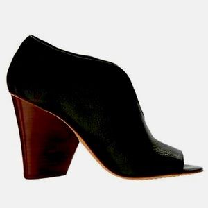 Vince Camuto Andrita - Size 8